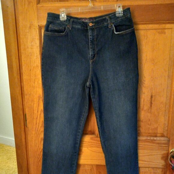 Gloria Vanderbilt Women's 14 Blue Jeans - Picture 1 of 9